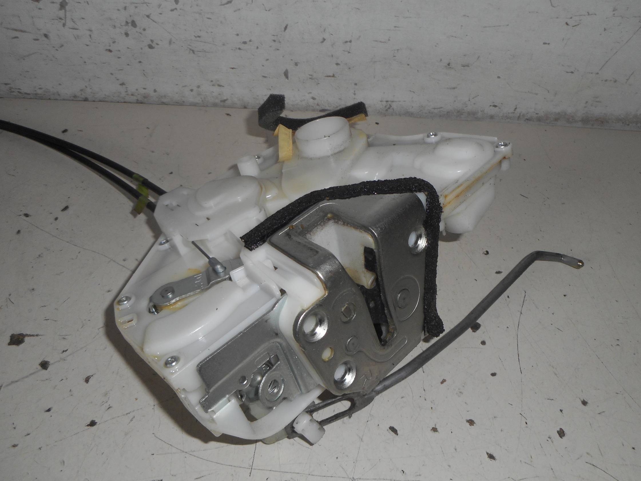 Serratura porta ant. dx.